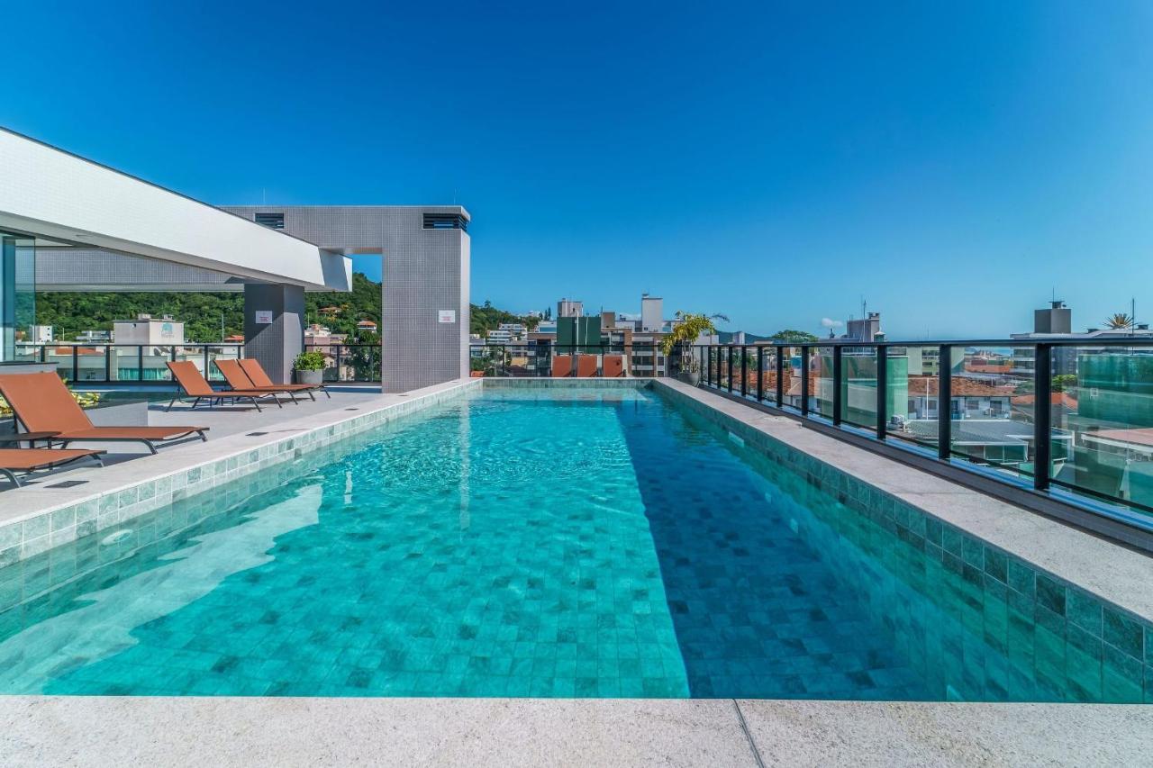 Adra 106 - Apartamento No Centro De Bombinhas - Rooftop Com Piscina E Academia - A Poucos Metros Da Praia - Kültér fotó