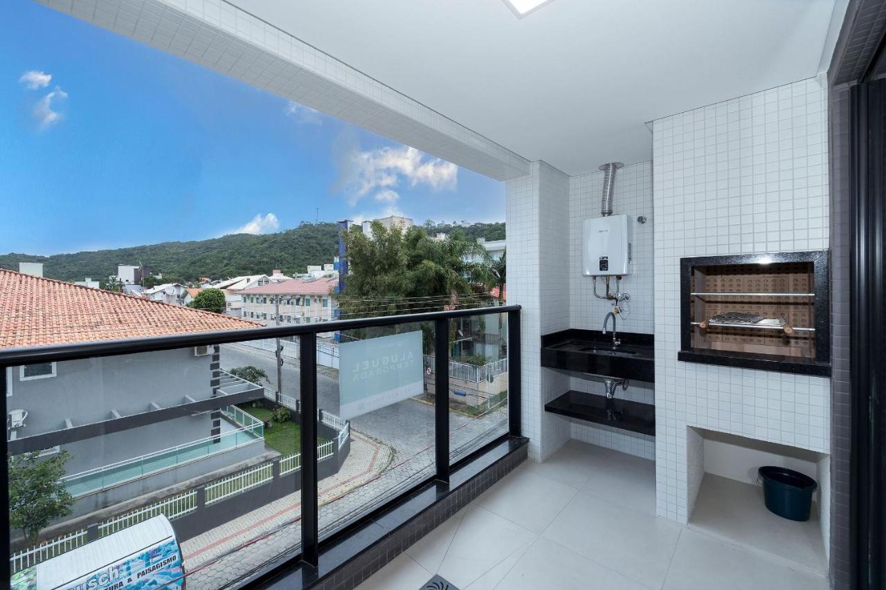 Adra 106 - Apartamento No Centro De Bombinhas - Rooftop Com Piscina E Academia - A Poucos Metros Da Praia - Kültér fotó