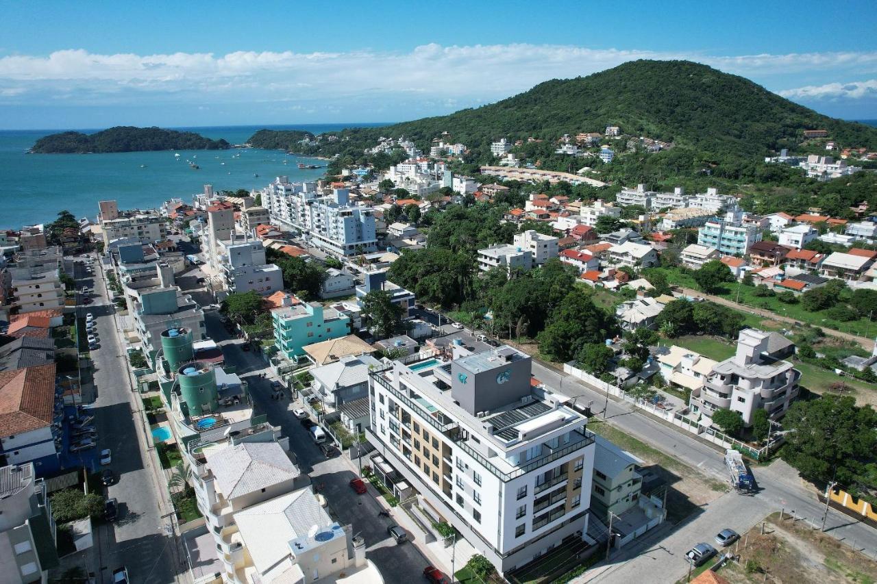 Adra 106 - Apartamento No Centro De Bombinhas - Rooftop Com Piscina E Academia - A Poucos Metros Da Praia - Kültér fotó