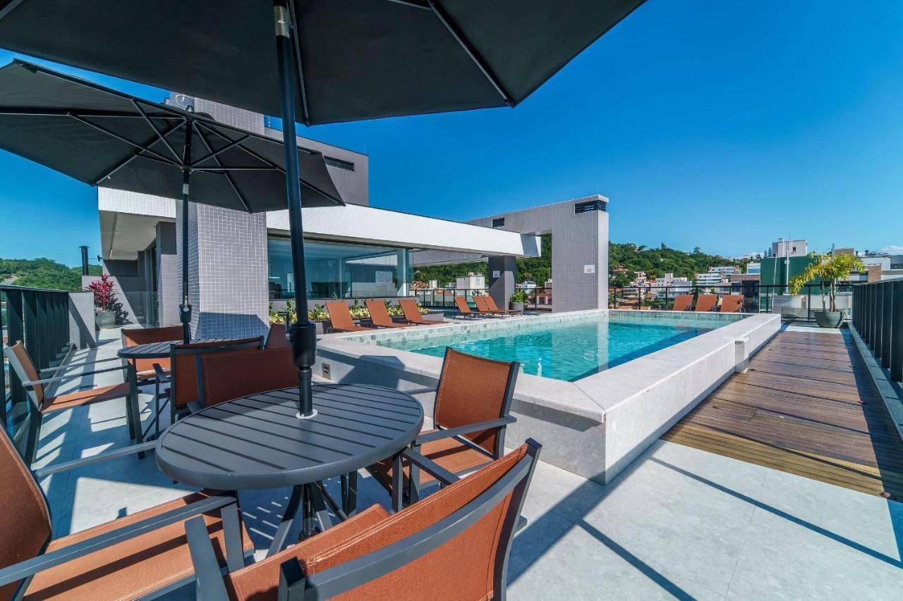 Adra 106 - Apartamento No Centro De Bombinhas - Rooftop Com Piscina E Academia - A Poucos Metros Da Praia - Kültér fotó